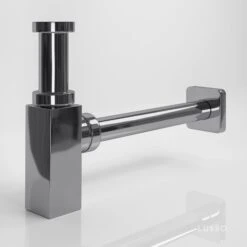 Mia Chrome Square Bottle Trap